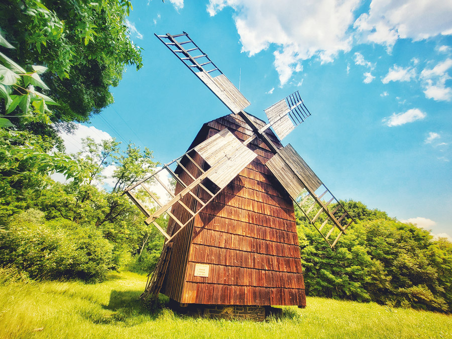 Muzeum Górnośląski Park Etnograficzny
                 w Chorzowie „Skansen”